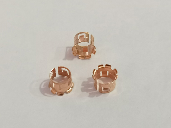 汽车FAK包圆端子加...