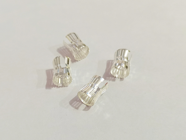 连接器冠簧