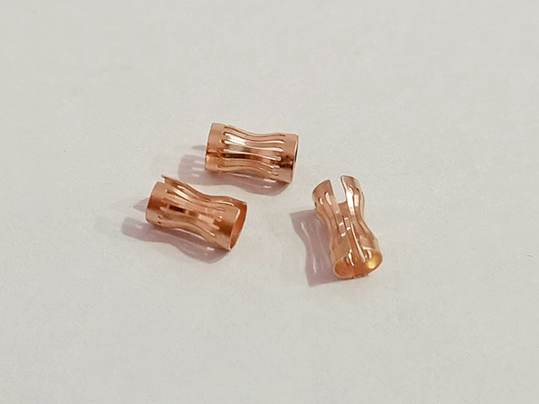 2.2冠簧